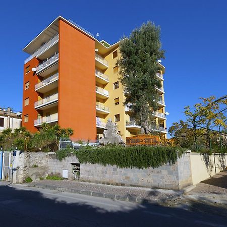 Sirocco Suites Sant'Agnello Esterno foto
