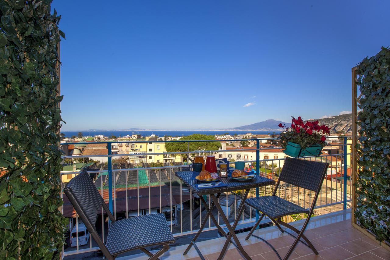 Sirocco Suites Sant'Agnello Esterno foto